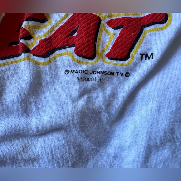 Chicago Bulls Threepeat World Champs t-shirt - Picture 3 of 8